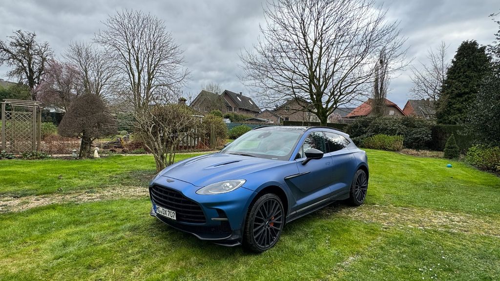 Aston Martin DBX 47.500 km 169.707 &euro; Mönchengladbach 41239