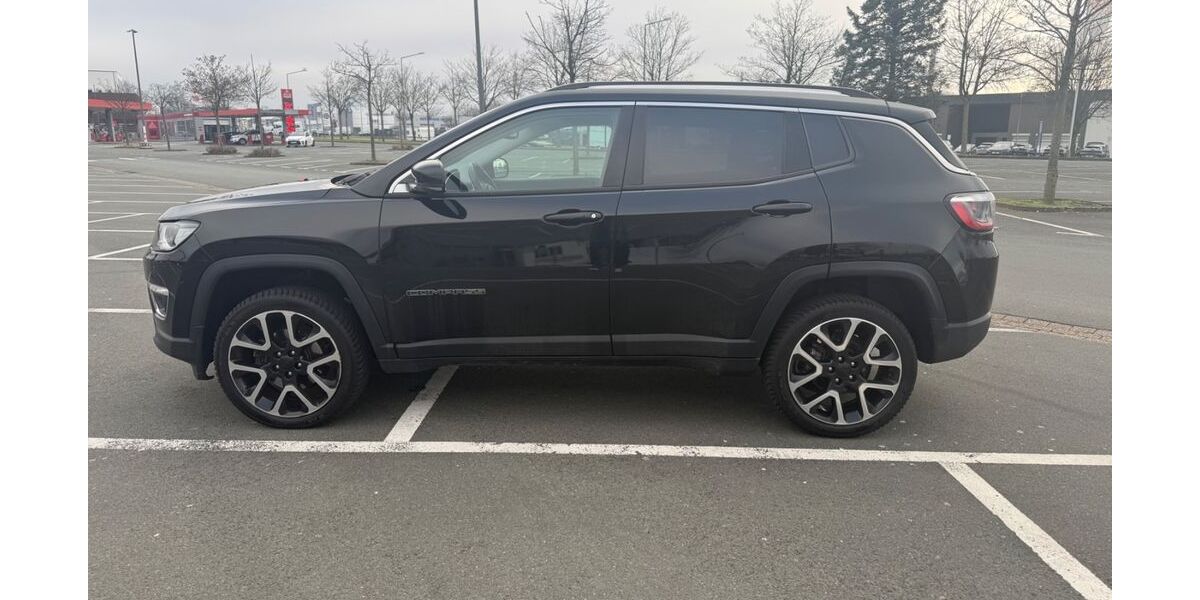 Jeep Compass 78.000 km 16.200 &euro; Paderborn 33100