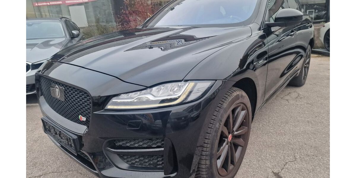 Jaguar F-Pace 112.630 km 22.699 &euro; Gelsenkirchen 45884