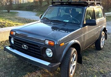 Lada Niva 29.000 km 13.000 &euro; München 80333