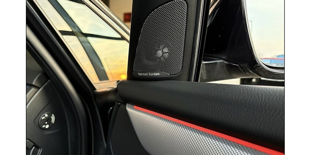 BMW 225 Active Tourer 225xe M Sport iPerformance 51.000 km 17.999 &euro; Stade 21682