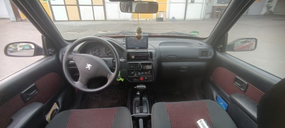 Peugeot 106 I 119.000 km 3.240 &euro; Stuttgart Möhringen 