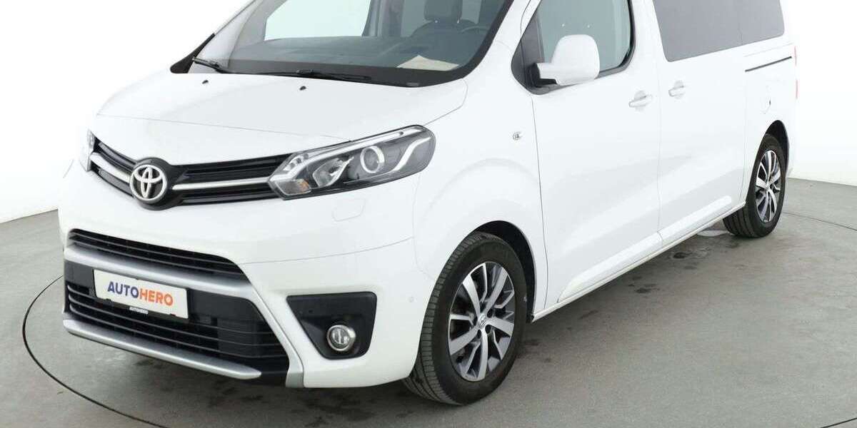 Toyota Proace 62.135 km 36.850 &euro; Köln 50739