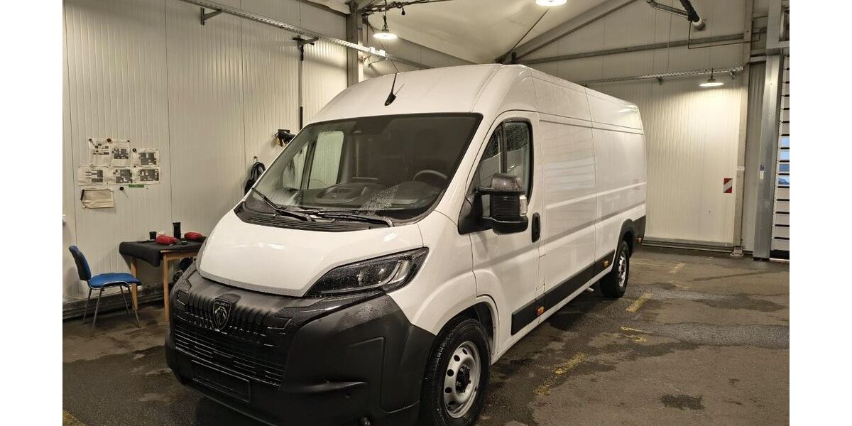 Peugeot Boxer 39.811 km 22.995 &euro; Parsberg 92331
