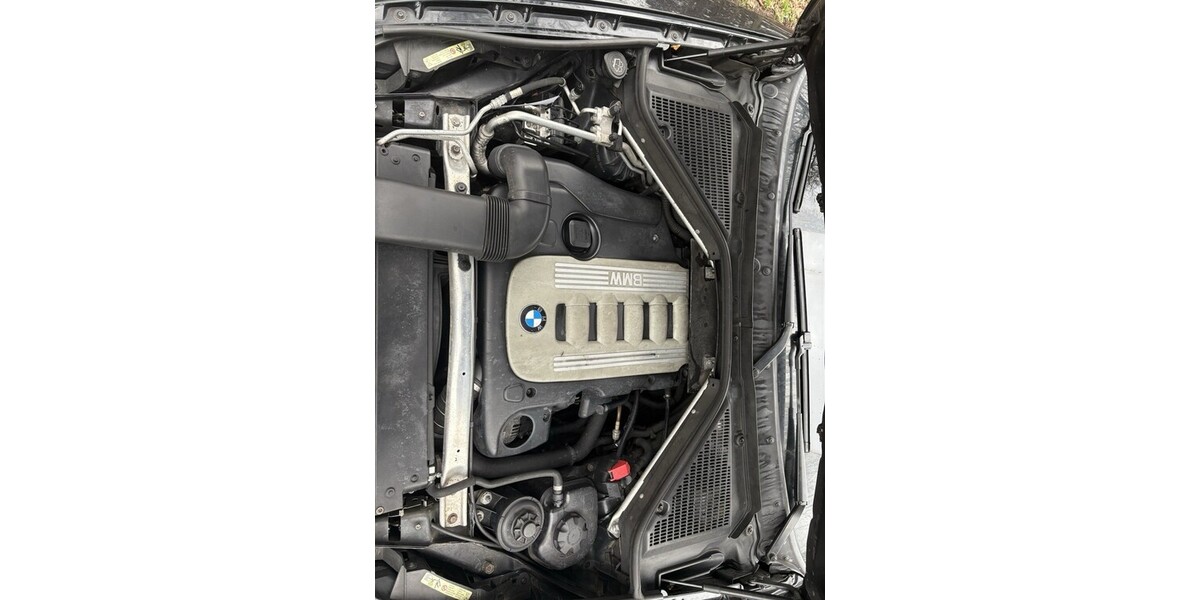 BMW X5 320.000 km 14.000 &euro; Wildbergrg 