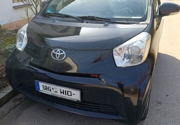 Toyota IQ 153.000 km 4.200 &euro; Adelsriedsried 