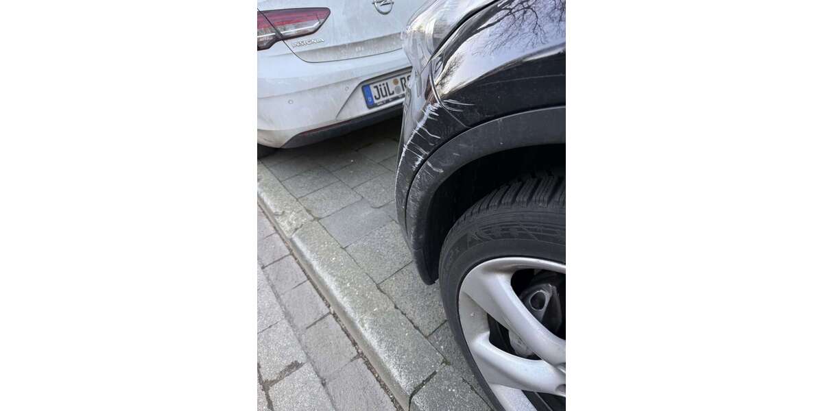 INFINITI QX70 131.000 km 18.000 &euro; Jülich 52428