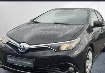 Toyota Auris 69.200 km 17.480 &euro; Buchholz 21244