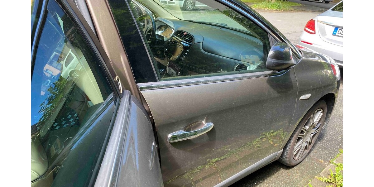 Lancia Delta III 156.100 km 4.999 &euro; Wetzlar 35578