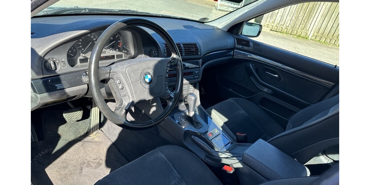 BMW E39 118.000 km 4.999 &euro; Flensburg 24937