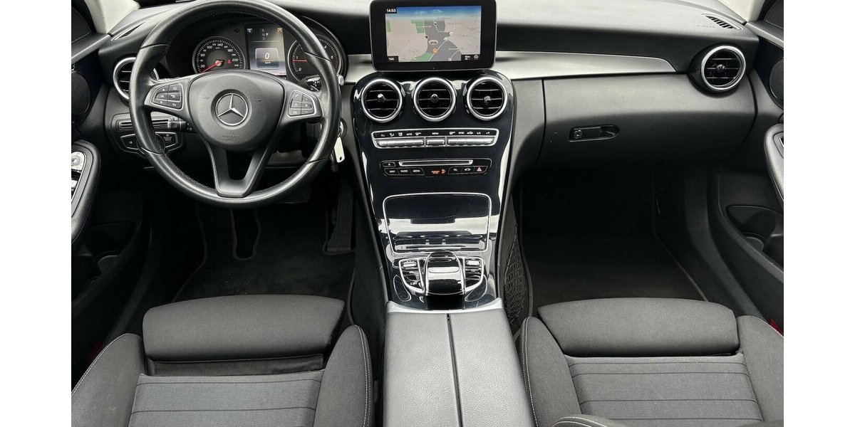 Mercedes-Benz C 200 d G-Tronic Plus NAVI/SHZ/TEMPOMAT/TOTWINKL 133.552 km 17.900 &euro; Villingen-Schwenningen 78054