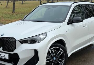 BMW iX1 40.000 km 44.900 &euro; Stuttgart 70599