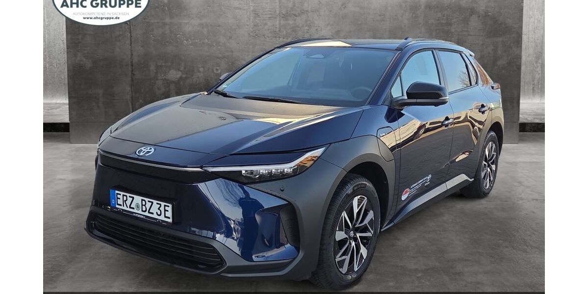 Toyota bZ4X 2.804 km 38.990 &euro; Chemnitz 09119