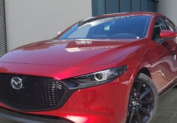 Mazda 3 9.368 km 28.890 &euro; Niedernhausen 65527