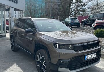 Jeep Compass 2.731 km 56.990 &euro; Dresden 01109