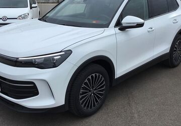 VW Tiguan 1.020 km 38.490 &euro; Wemding 86650