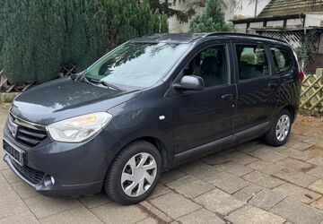 Dacia Lodgy 154.200 km 4.850 &euro; Mülheim an der Ruhr 45475