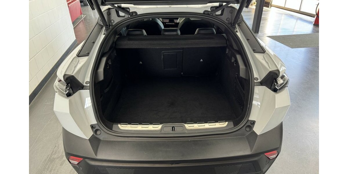 Peugeot 408 GT 130 PureTech EAT8 Focal Panodach 32.000 km 24.370 &euro; Lich 35423