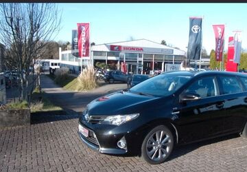 Toyota Auris 42.480 km 14.950 &euro; Ratingen 40882