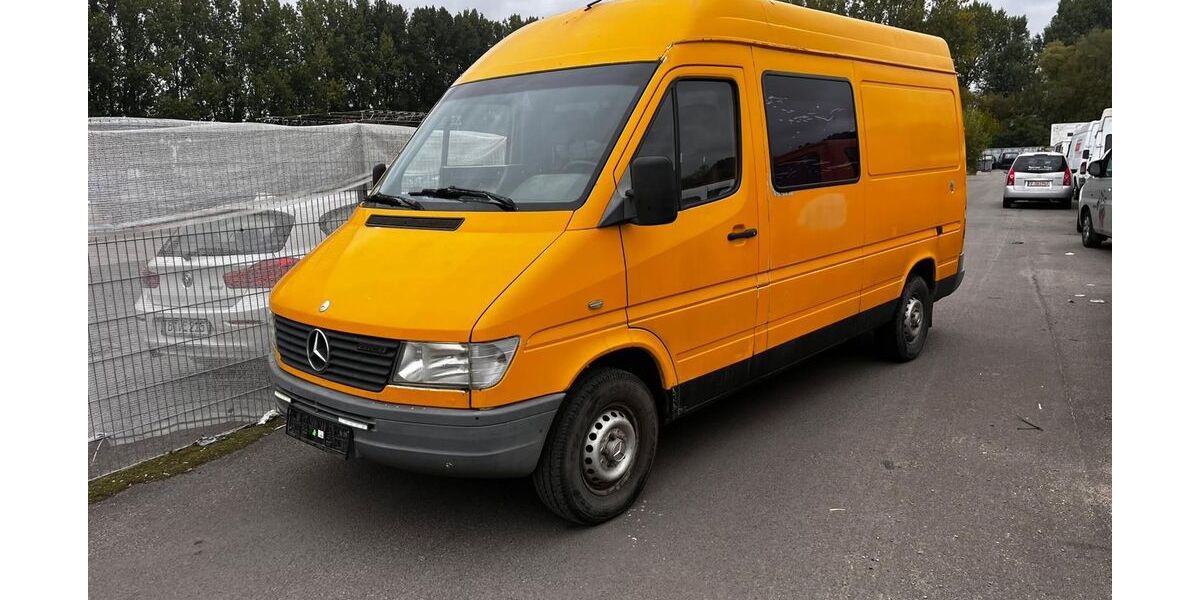Mercedes-Benz Sprinter 235.000 km 4.899 &euro; berlin 13089