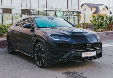 Lamborghini Urus 43.500 km 208.500 &euro; Bucuresti 01146