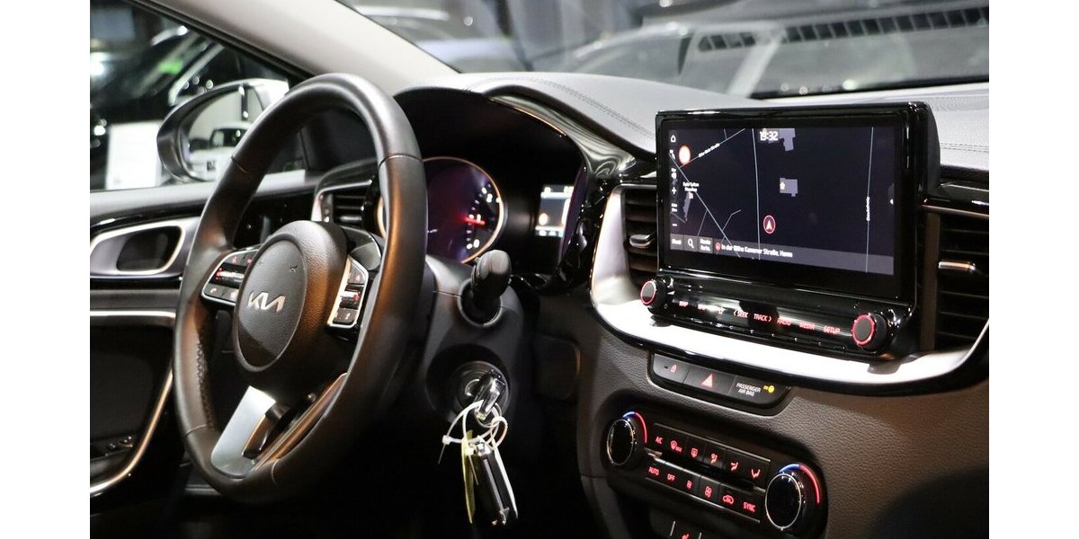 Kia cee´d Sportswagon 1.6 D VISION / 6.000-KM / TOP 6.000 km 23.444 &euro; Hamm 59077