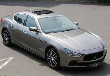 Maserati Ghibli 18.046 km 35.990 &euro; Düsseldorf 40233