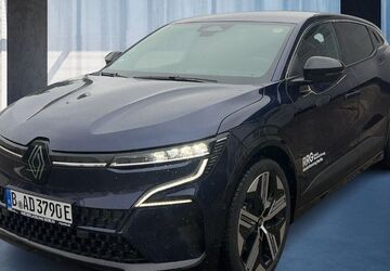 Renault Megane E-TECH 8.500 km 36.990 &euro; Berlin 12099