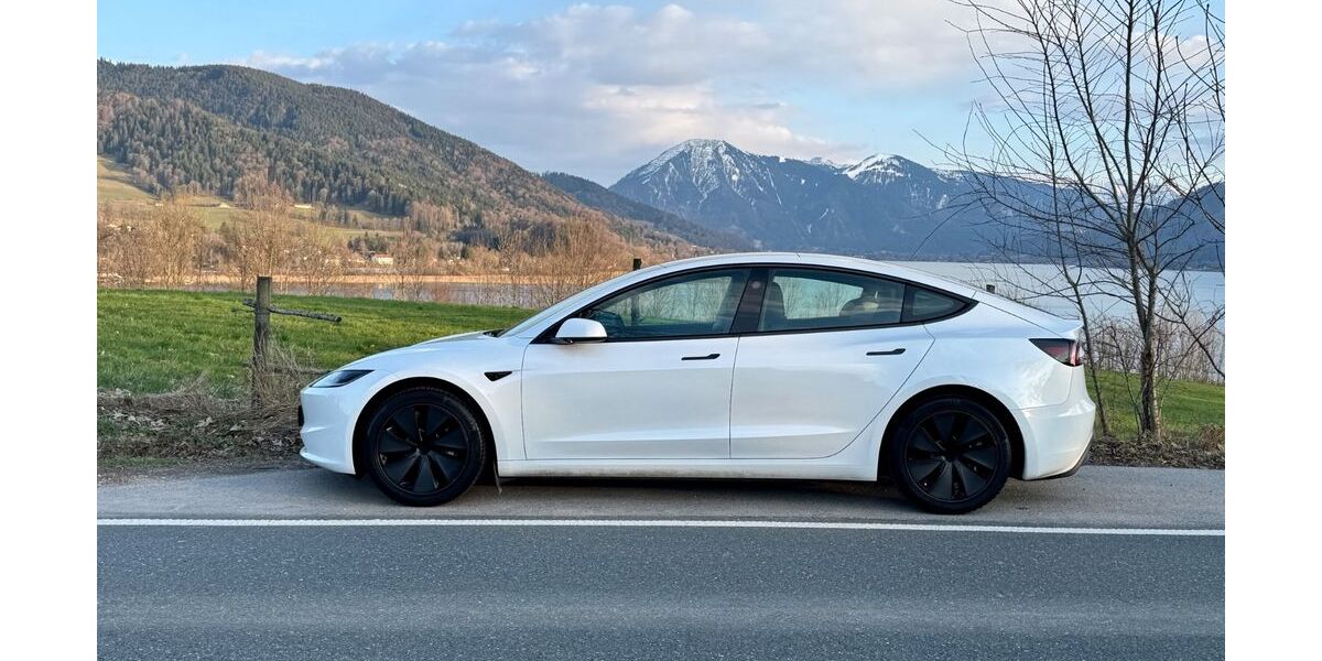 Tesla Model 3 28.800 km 37.800 &euro; Gmund am Tegernsee 83703