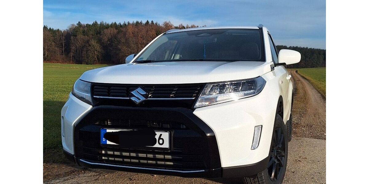 Suzuki Vitara 2.700 km 24.950 &euro; Miesbach 83714