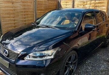 Lexus CT 200h 271.000 km 12.699 &euro; Stadland 26935