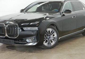 BMW i7 51.900 km 81.840 &euro; Paderborn 33100
