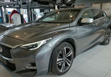 INFINITI Q30 230.000 km 9.990 &euro; Brühl 50321