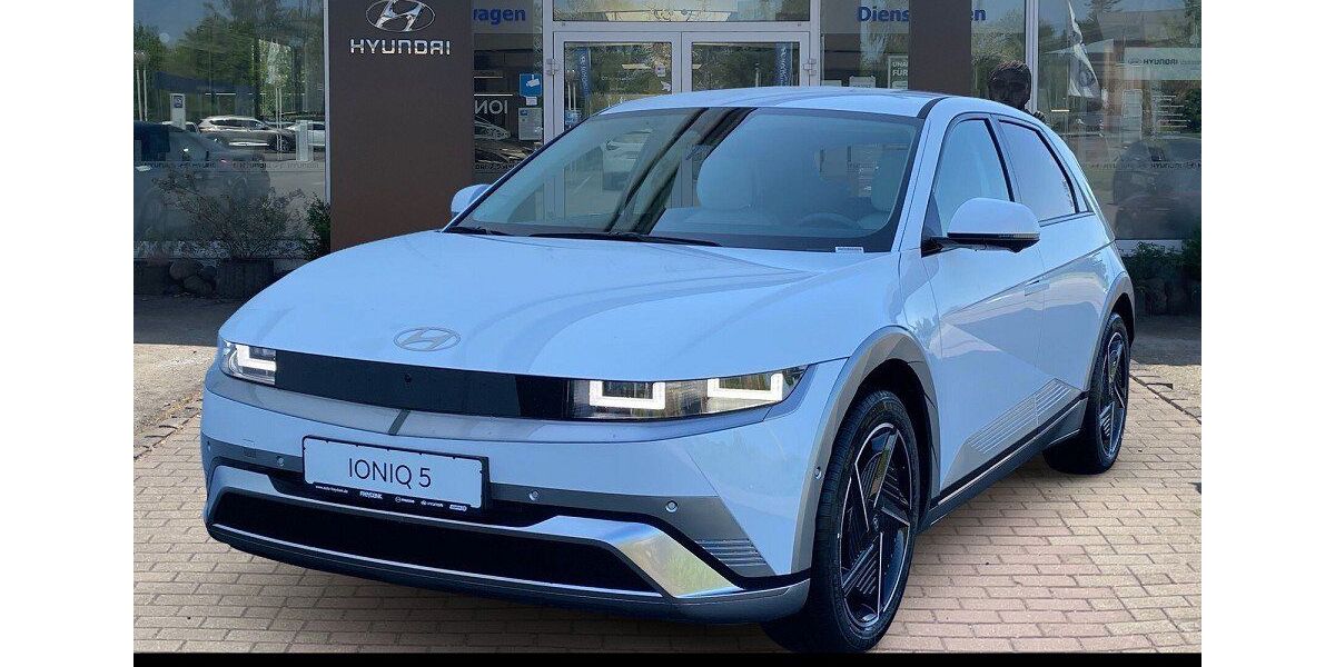 Hyundai IONIQ 5 5.876 km 54.999 &euro; Leipzig 04178
