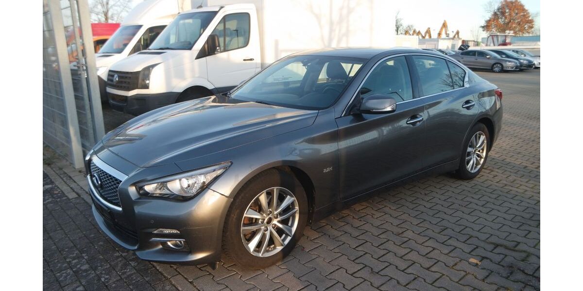 INFINITI Q50 114.000 km 9.960 &euro; Ahrensfelde 16356