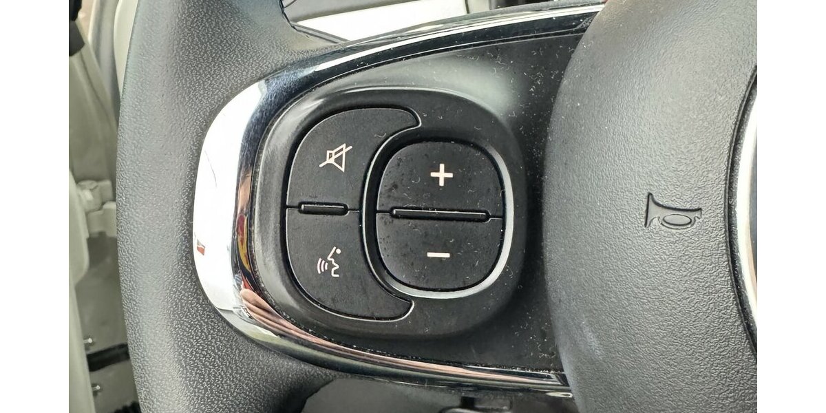 Fiat 500 1.0 Dolcevita Mild-Hybrid CarPlay 1. Hand 25.490 km 12.970 &euro; Lich 35423