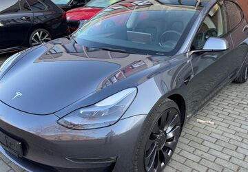 Tesla Model 3 55.000 km 31.444 &euro; Berlin 13599