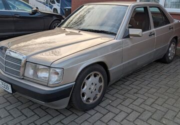 Mercedes-Benz 190 186.300 km 9.999 &euro; Loxstedt 27612