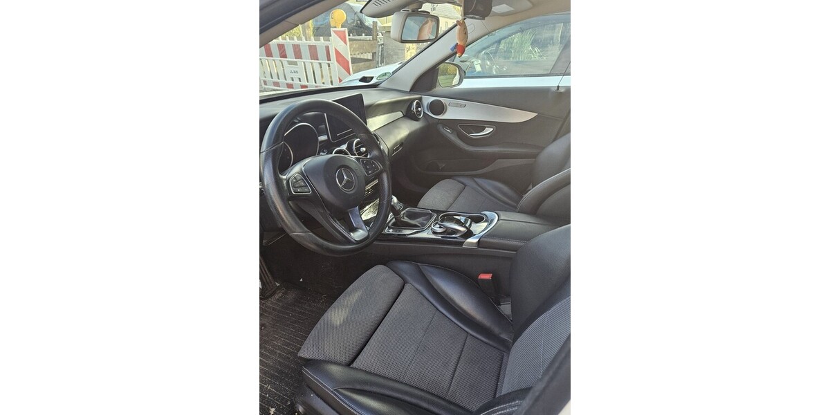 Mercedes-Benz c200d 140.000 km 6.850 &euro; Berlin 10178