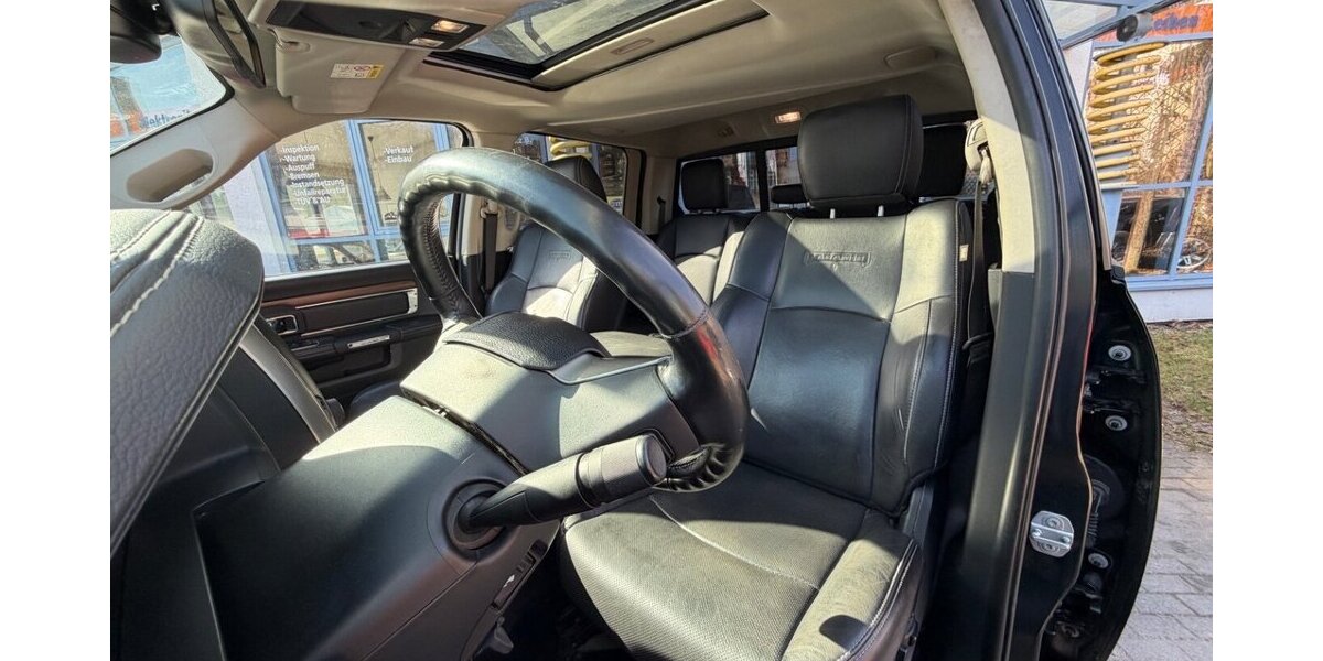Dodge RAM 1500 5,7 HEMI LARAMIE UNFALLFREI 126.000 km 32.500 &euro; Rudolstadt 07407