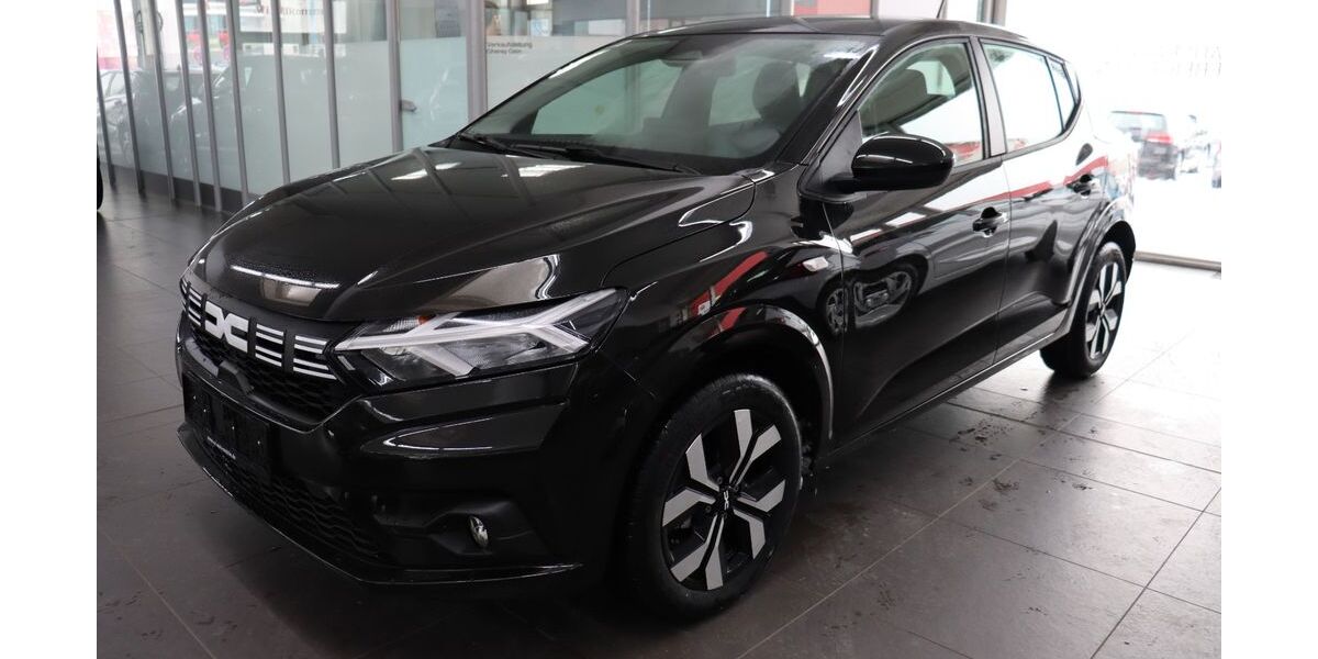 Dacia Sandero 8.200 km 15.700 &euro; Düren 52349