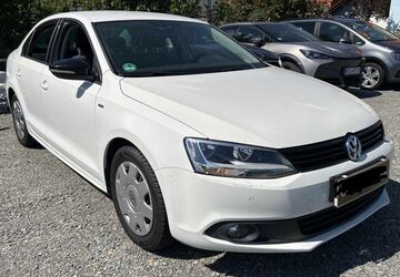 VW Jetta 114.000 km 6.999 &euro; Ditzingen 71254