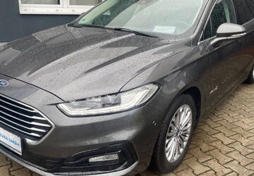 Ford Mondeo 87.998 km 17.999 &euro; Leuna 06237