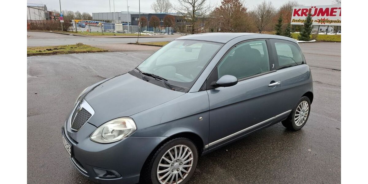 Lancia Ypsilon 121.000 km 1.950 &euro; Flensburg 24937