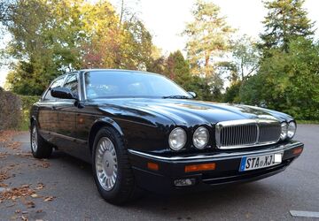Jaguar XJ 102.000 km 14.200 &euro; Heiningen 73092