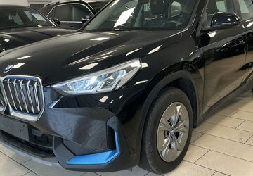 BMW iX1 49.443 km 32.000 &euro; Bonn 53227