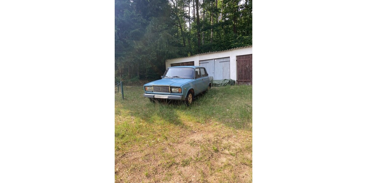 Lada 2107 63.000 km 1.800 &euro; Godendorfer Papiermühle 