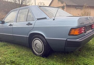 Mercedes-Benz 190 261.000 km 3.000 &euro; Lohr 97816