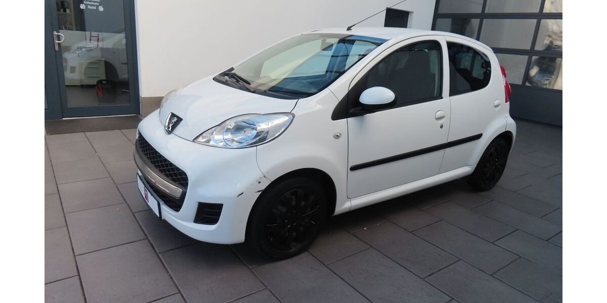 Peugeot 107 200.000 km 1.590 &euro; Kassel 34123