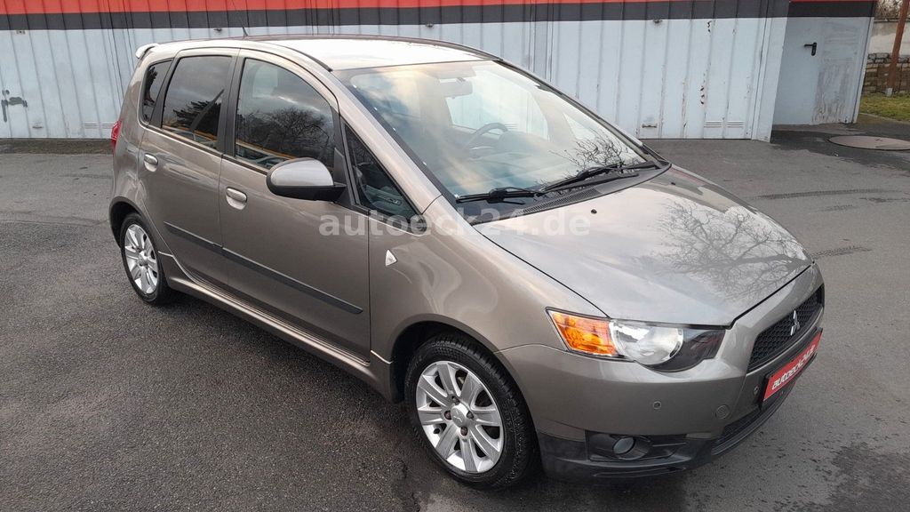 Mitsubishi Colt 109.600 km 6.695 &euro; Dresden 01279